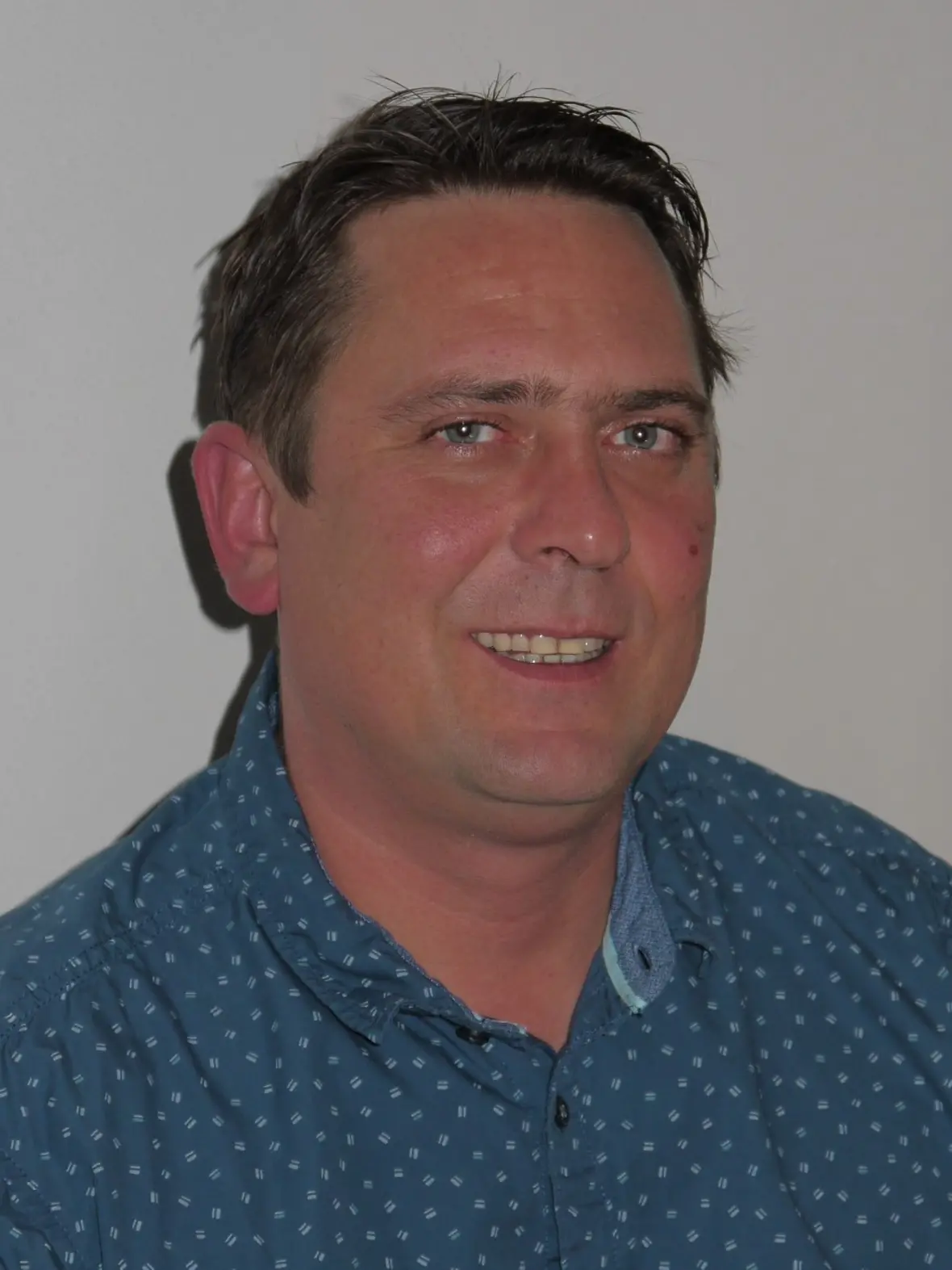 Stefan Hampel Gesicht von Stefan Hampel, blaues Hemd