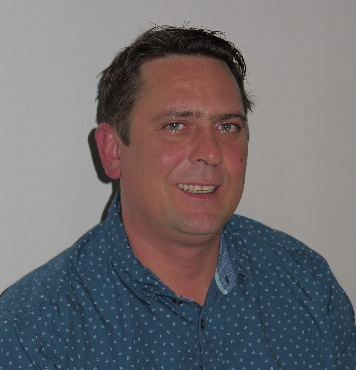 Stefan Hampel Gesicht von Stefan Hampel, blaues Hemd