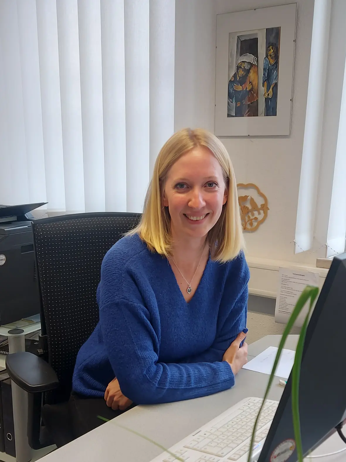 Isabel Polzer, Sekretärin