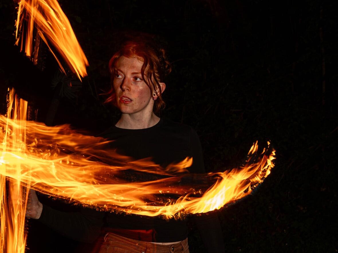 2026-10-09_20-34-39-feuershow